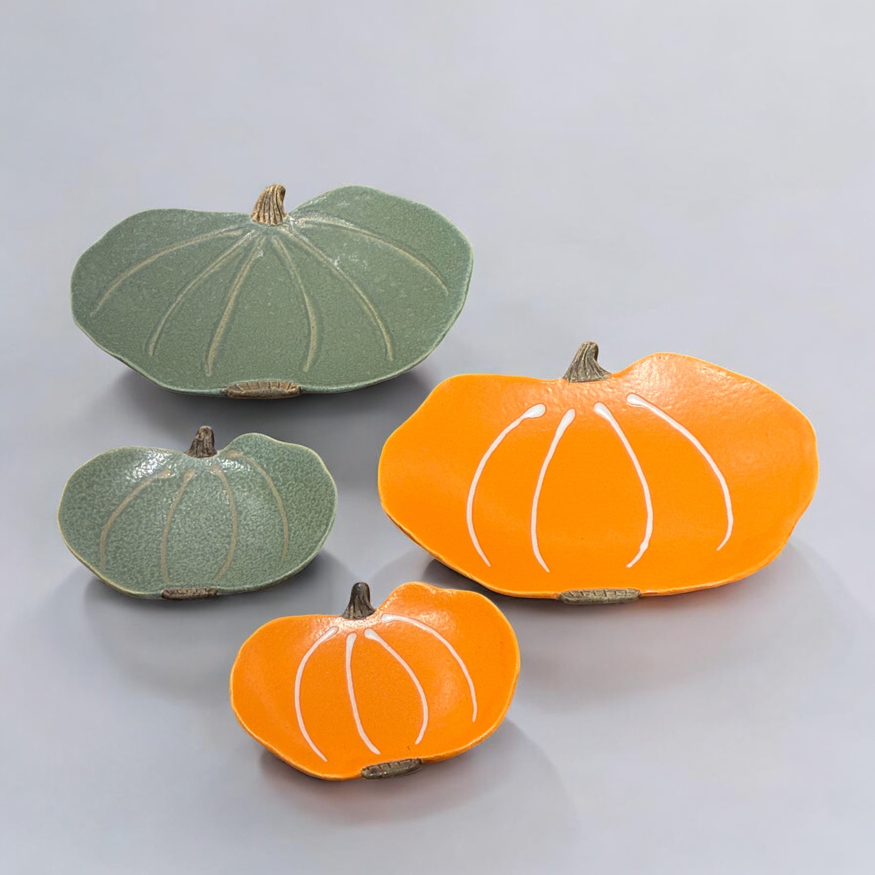 25秋】小皿 (幅 12.5 cm)ニホンカボチャ | TSUNE;田中恒子の器