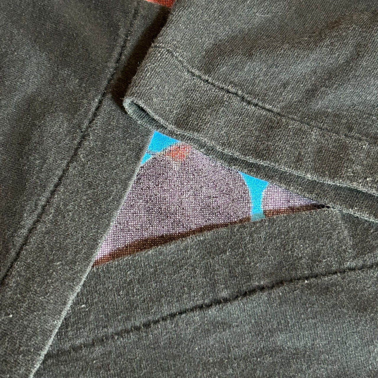 Vintage NIRVANA HEART SHAPED BOX TEE