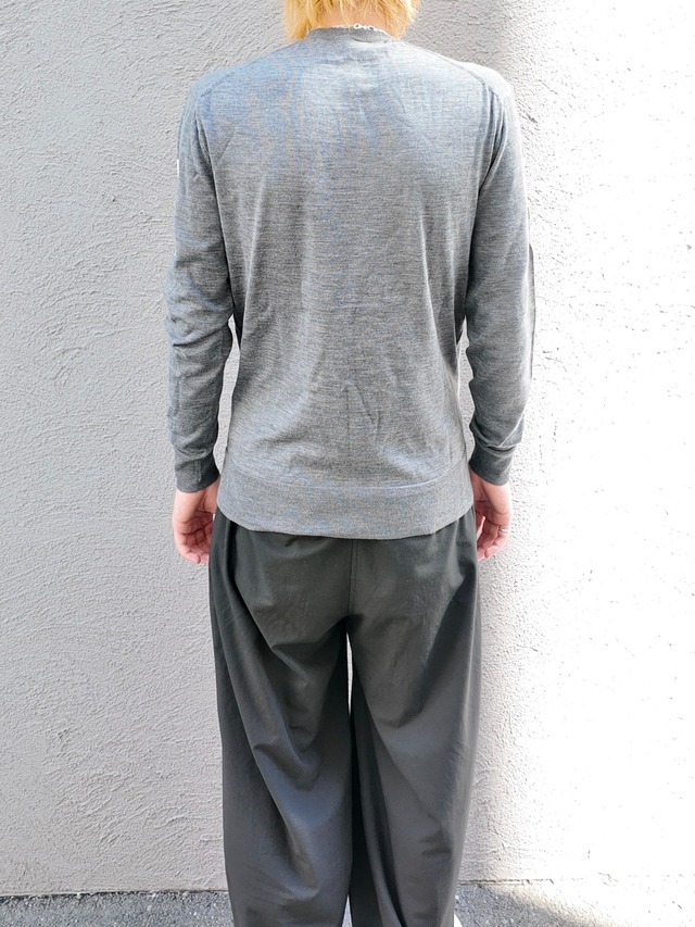【NEIL BARRETT】sleeve design tight knit