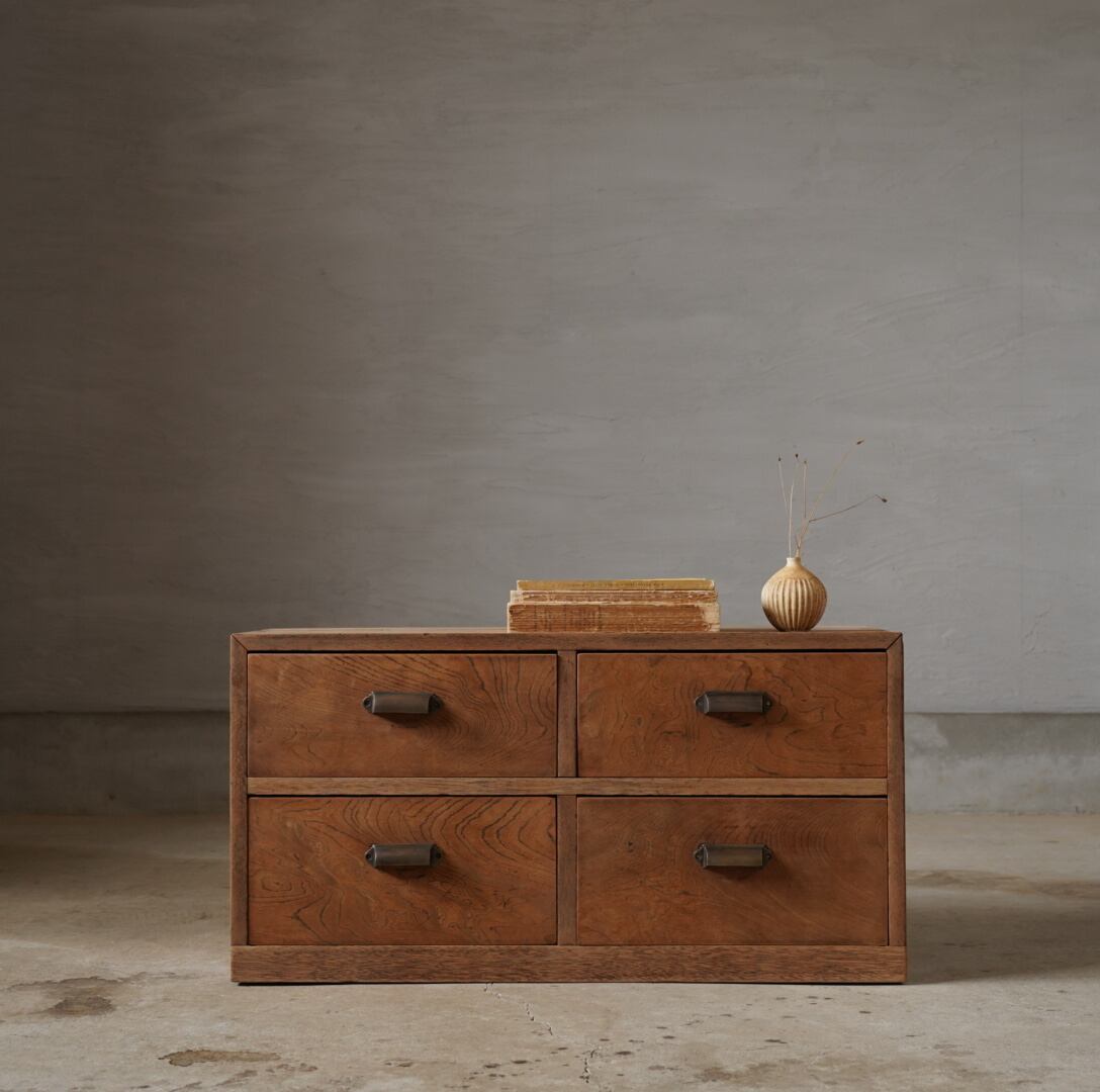 4杯の引き出しローボード