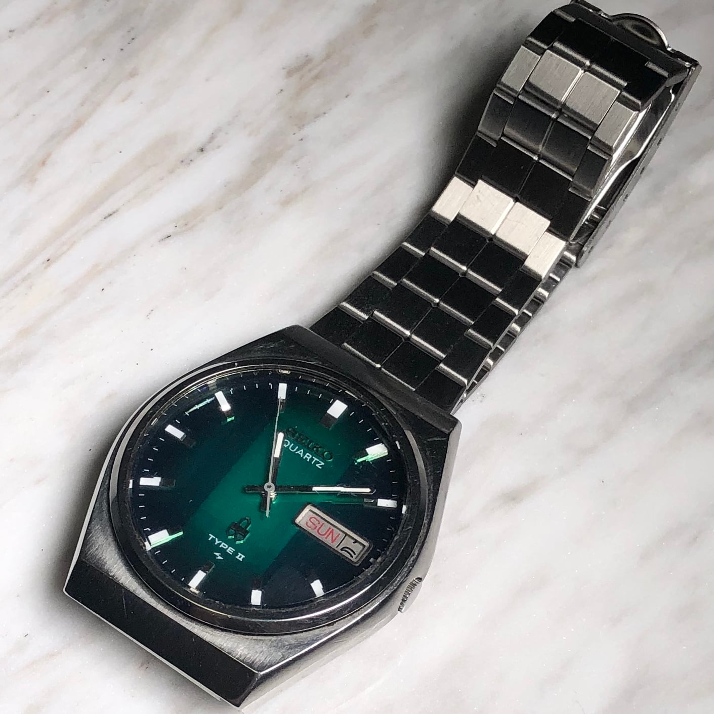 vintage SEIKO cut glass quartz watch 