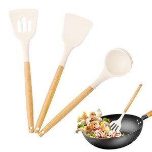 【数量限り】3本キッチンツール セットシリコン製 調理器具 セット キッチン用品 フライ返し おたま トング 泡立て器 高耐熱性木製キッチンツール クッキングツール 製菓器具 台所用品 (style1)