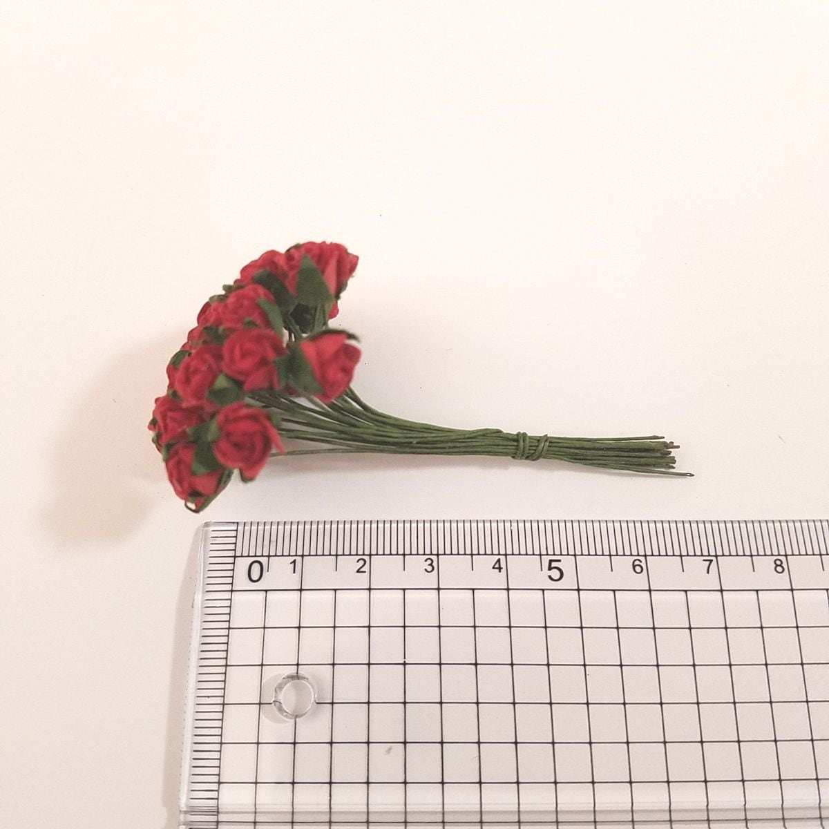 バラ 約5-8mm（赤 #101）50本 ミニ造花 アートフラワー 【紙の花