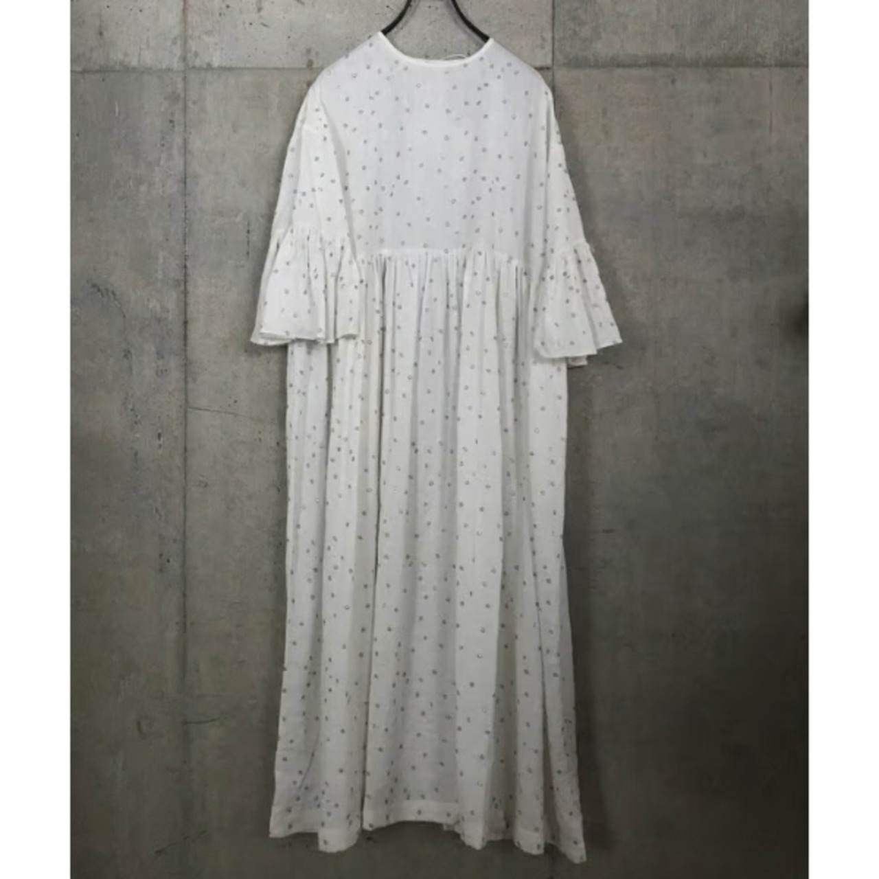 BUNON(ブノン) EMBROIDERY WIDE SLEEVE DRESS 手織りリネン+zari刺繍 ワイドスリーブワンピース