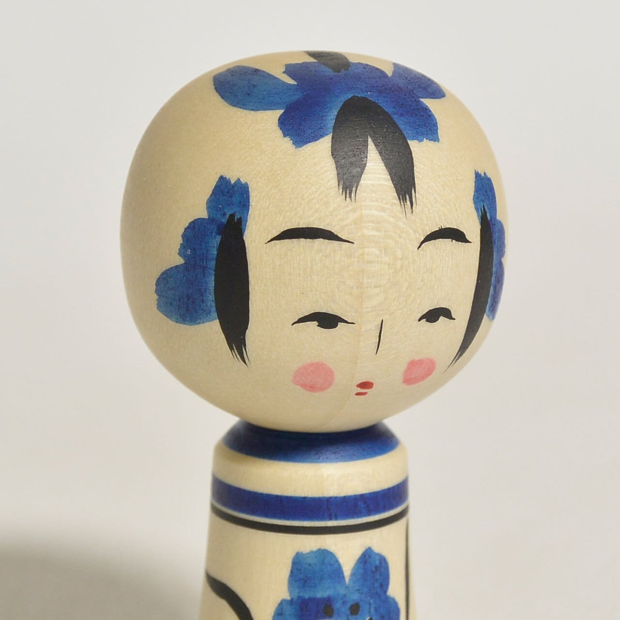 青の小寸こけし（ミニこけし） 約1.5寸 約4.5cm 鈴木明 工人（作並系