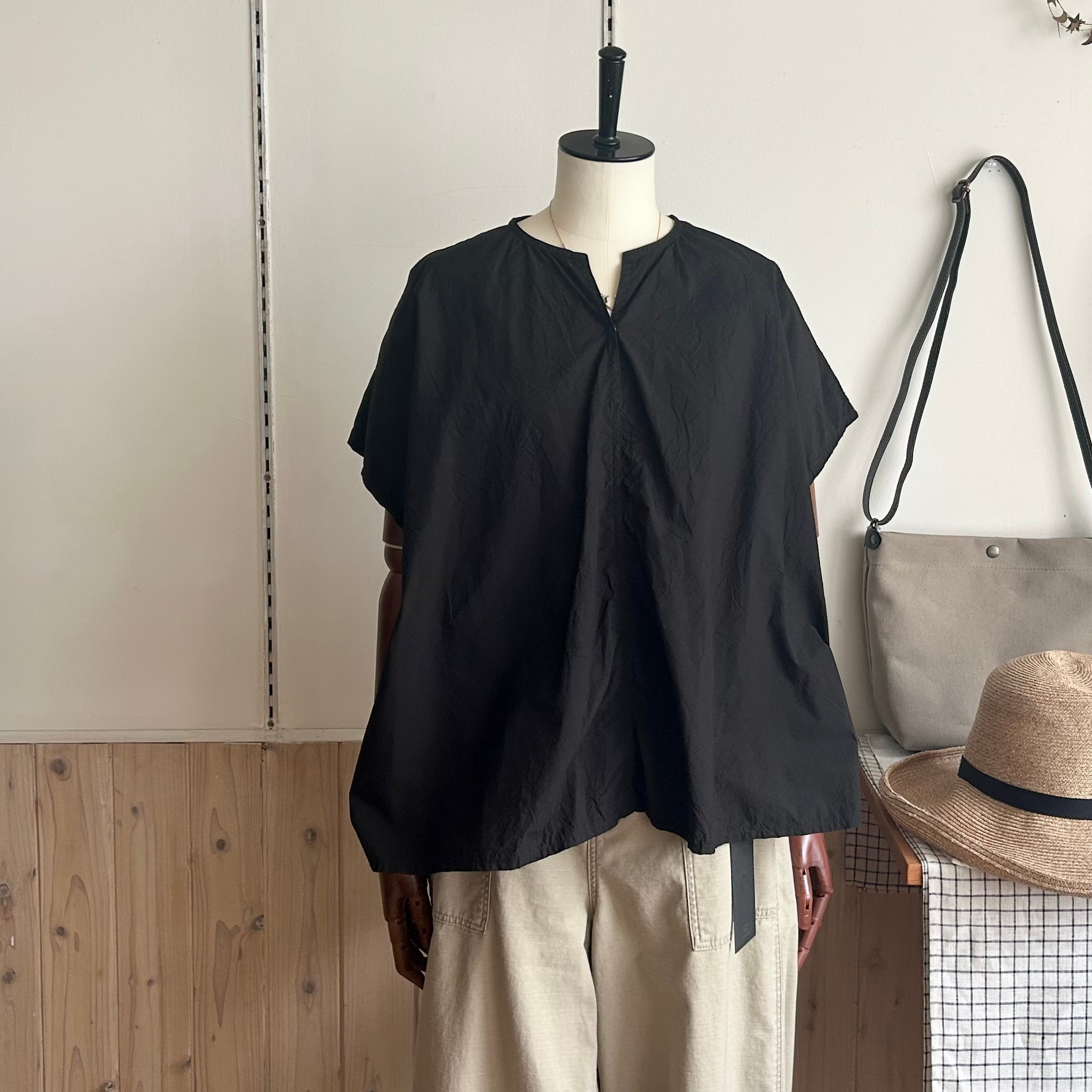 R＆D.M.Co オールドマンズテーラー ドローストリングナップサック こげ茶 R＆D.M.Co オールドマンズテーラー ドローストリングナップサック こげ