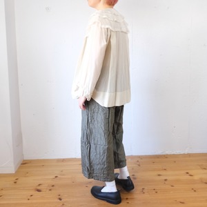 maison de soil (メゾンドソイル)シルク 薄キルティング イージーパンツ（ダークオリーブ）