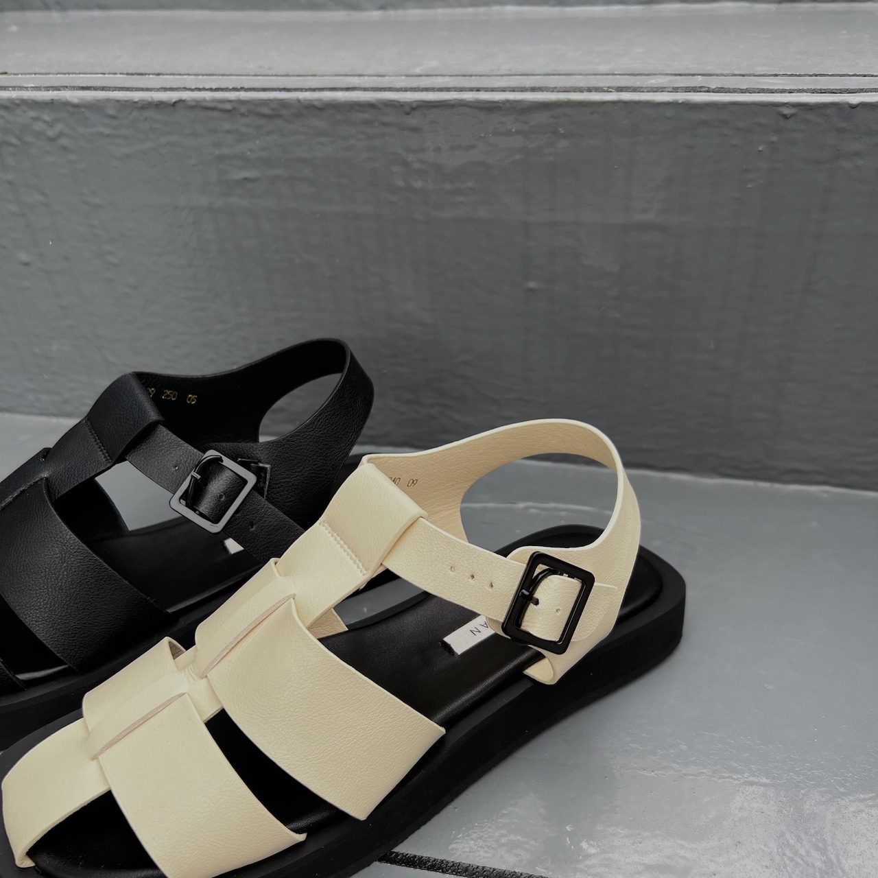 square gurkah leather sandal