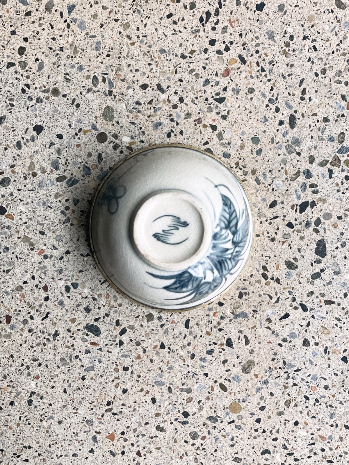 Reaching Out／茶杯・豆皿（Dragonfly） | 333 & tay - Delivery Service
