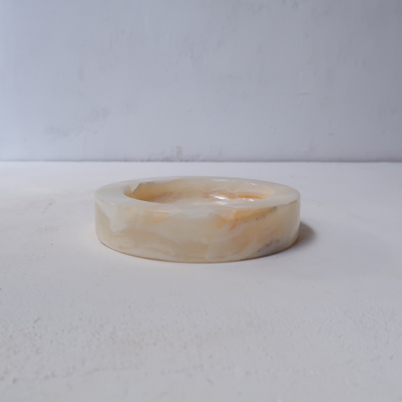 バナナホワイトなアッシュトレイ