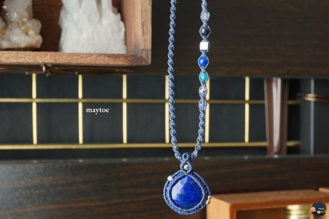 濃い瑠璃色＊ラピスラズリのマクラメネックレス -   天体観測  -