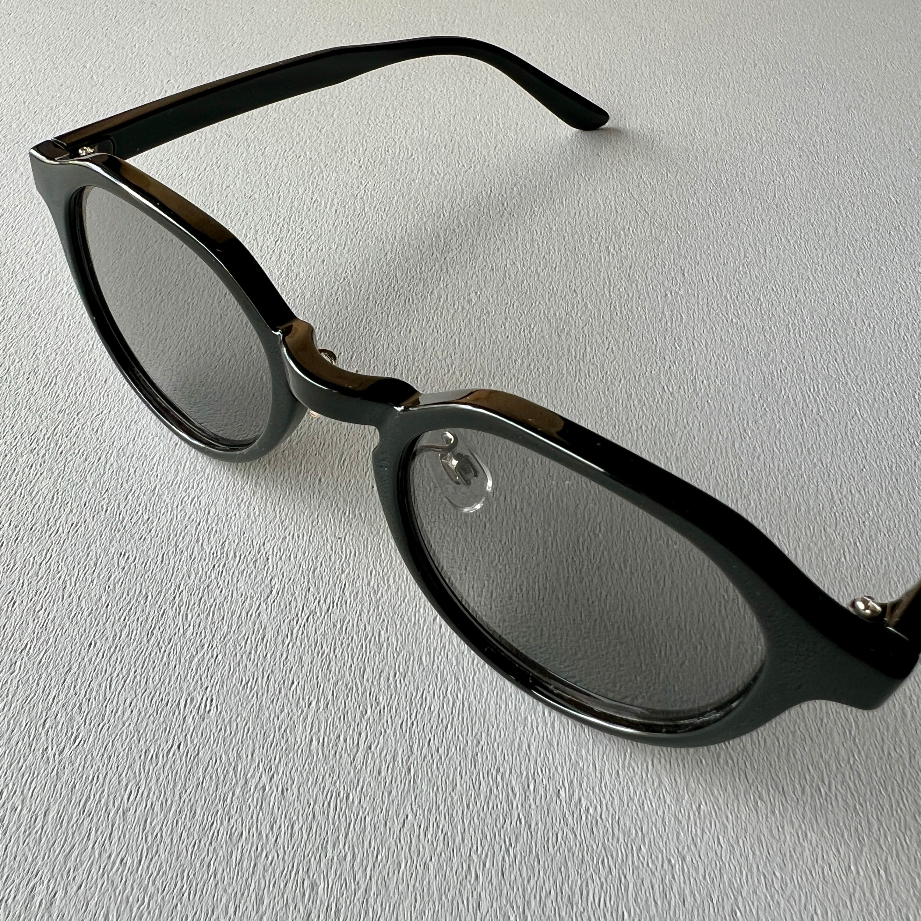 THE DAY SELECT | CROWN PANTO SUNGLASSES | BLACK × CHARCOAL | TD