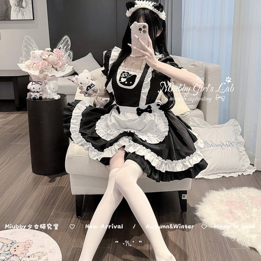 メイド系 ワンピース 猫モチーフとフリルが沼落ち級に映える|天使と悪魔