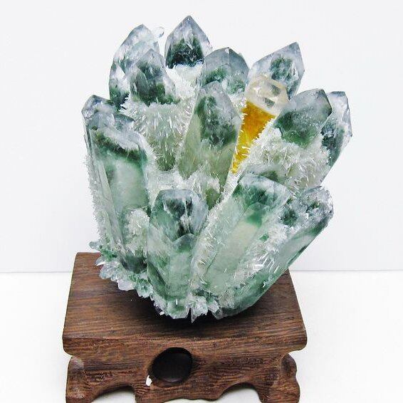 緑水晶 クラスター 原石 台座付属 一点物 182-7444