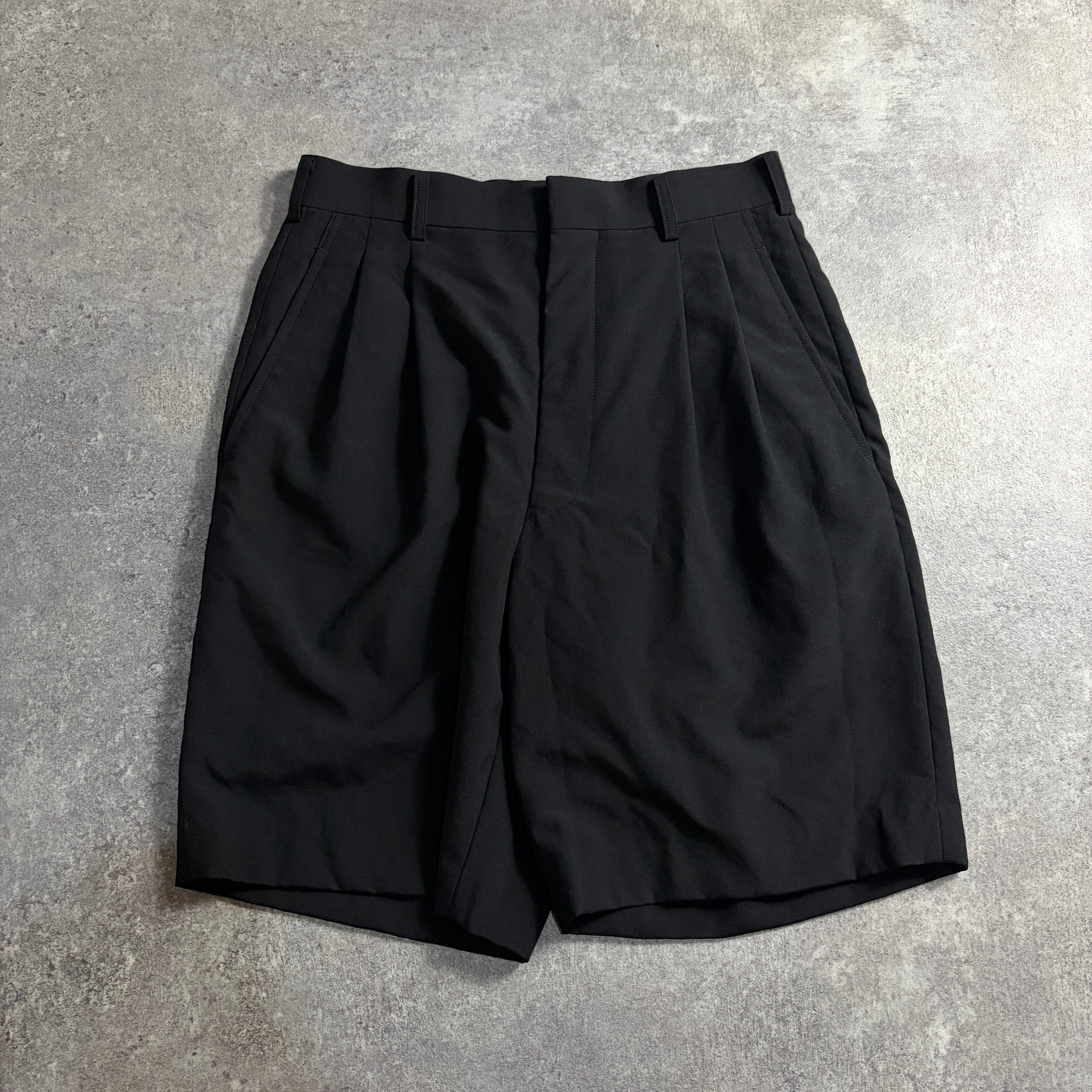 COMME des GARCONS ハーフパンツ ブラック モード COMME des GARCONS ハーフパンツ ブラック モード | LOST