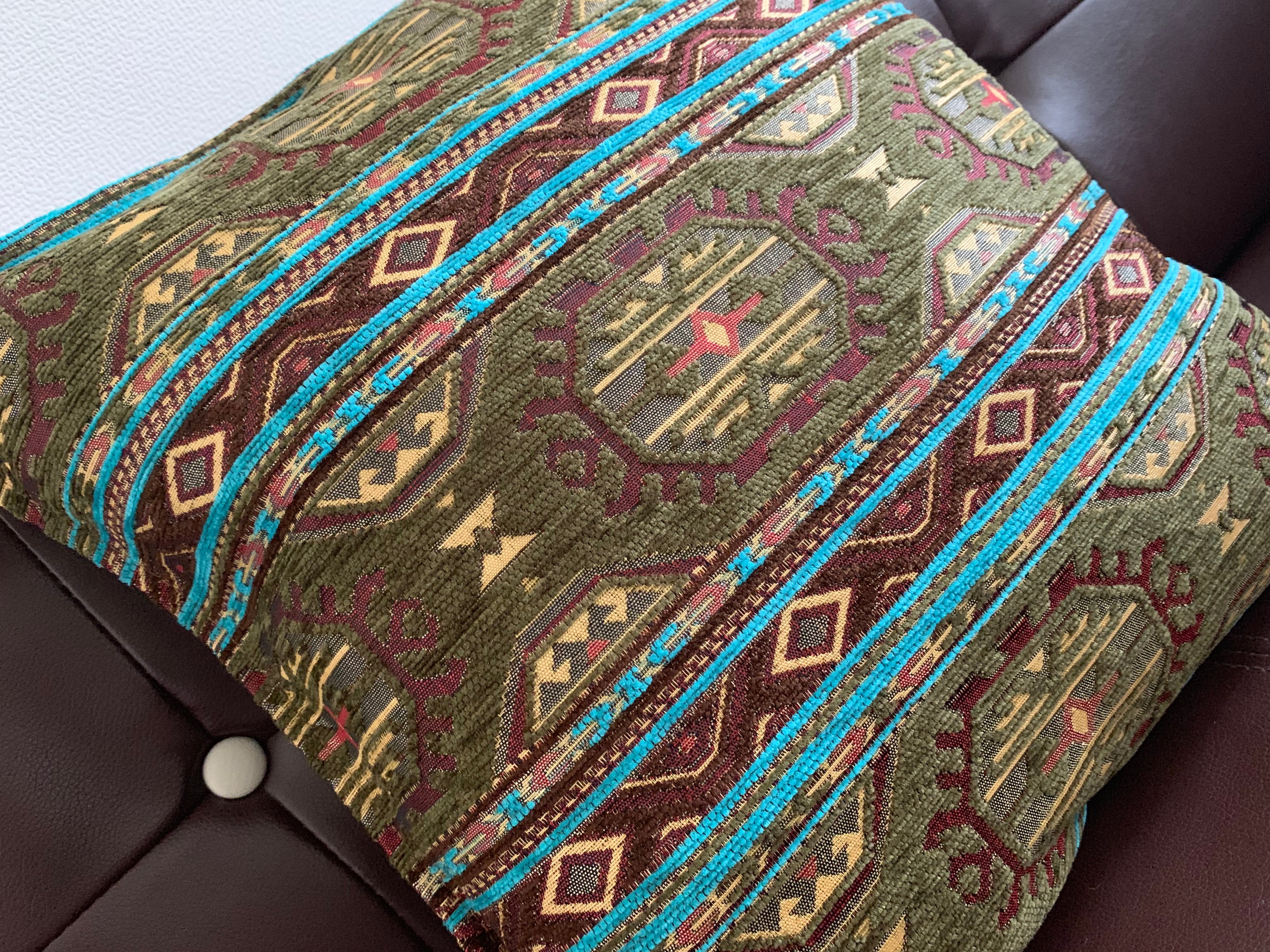 トルコタッセル付きシェニールクッションカバー