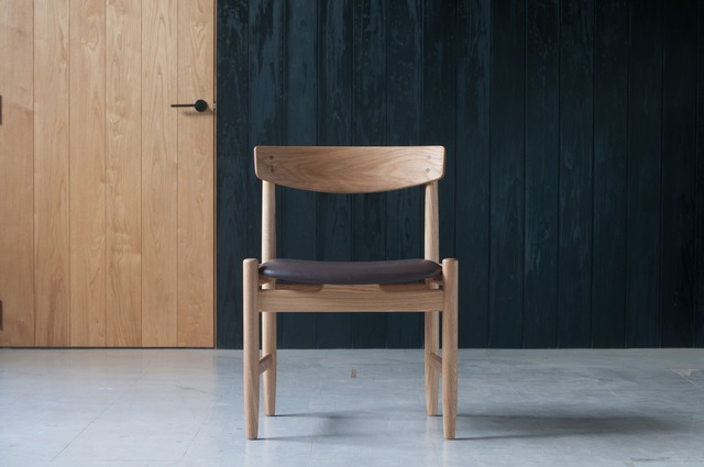 SIDE CHAIR