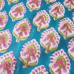 ブロックプリント生地【50cm単位】インド綿 小花柄 マリンブルー×ピンク #18935-BL1