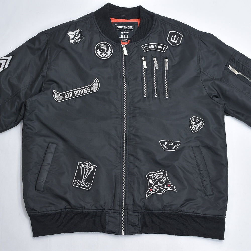 U.S. AIR FORCEパッチ付きのMA-1 フライトジャケット U.S. AIR FORCE MA-1 フライトジャケット