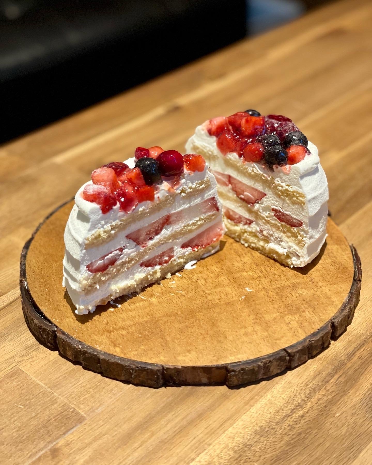 とろけるショートケーキ | Re:s cafe リスカフェ とろけるショートケーキ | Re:s cafe リスカフェ