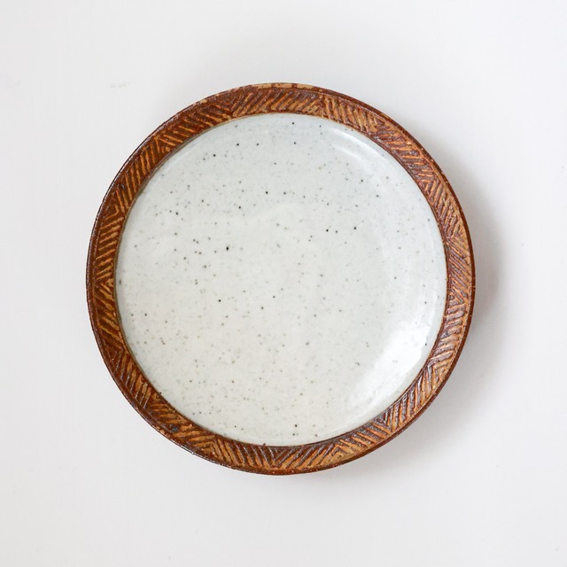 羅以音窯 - アフリカ彫刻 5寸平皿 (made in Japan)