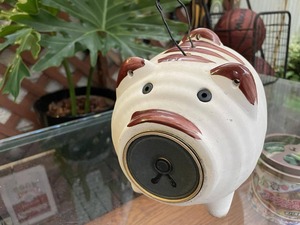 蚊取り器スピーカー Pig Speak