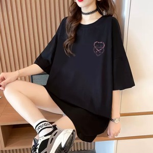 トップス Tシャツ 部屋着 寝巻き ナイトウェア 白シャツ 白トップス ビッグT 袖あり 半袖 ドロップショルダー Uネック ラウンドネック 綿 ポリエステル 薄手 きれいめ シンプル カジュアル おしゃれ お洒落 こなれ感 ラフ メンズライク ボーイッシュ ラブリー 個性的 無地 春 夏 秋 10代 20代 30代 40代 学生 通学 お出かけ 公園デビュー 女子会 お泊まり 休日 着回し 普段使い お揃い 双子 韓国 韓国系 オルチャン ファッション コーデ スタイル 楽ちん M L XL 2XL