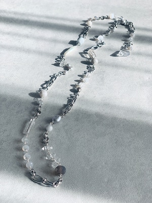 thawing long necklace