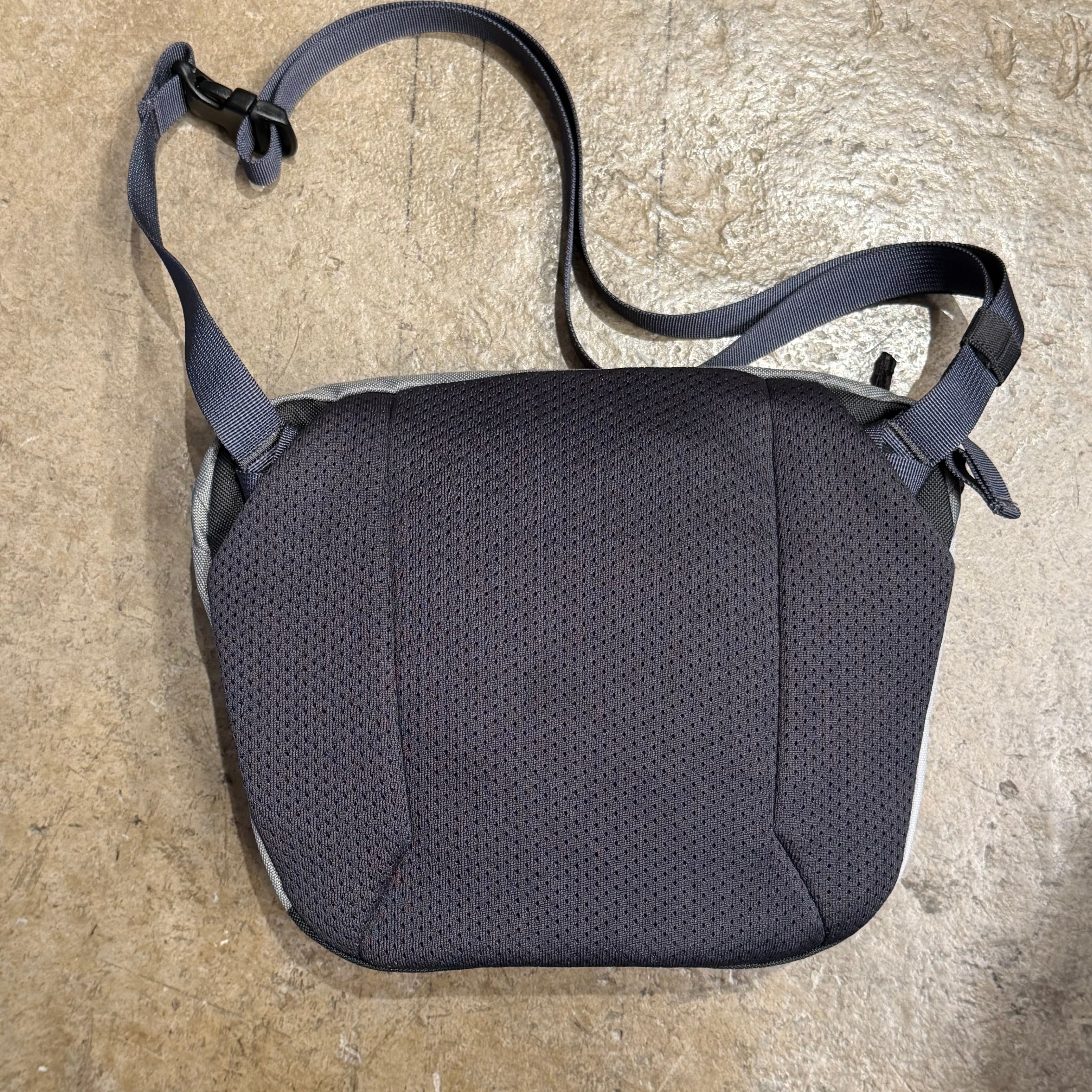 ARC' TERYX × BEAMS WABI-SABI MANTIS 2 WAISTPACK 