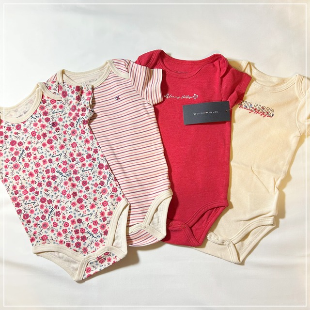 【70/75cm】ベビー（女の子）4枚セット　ロンパース