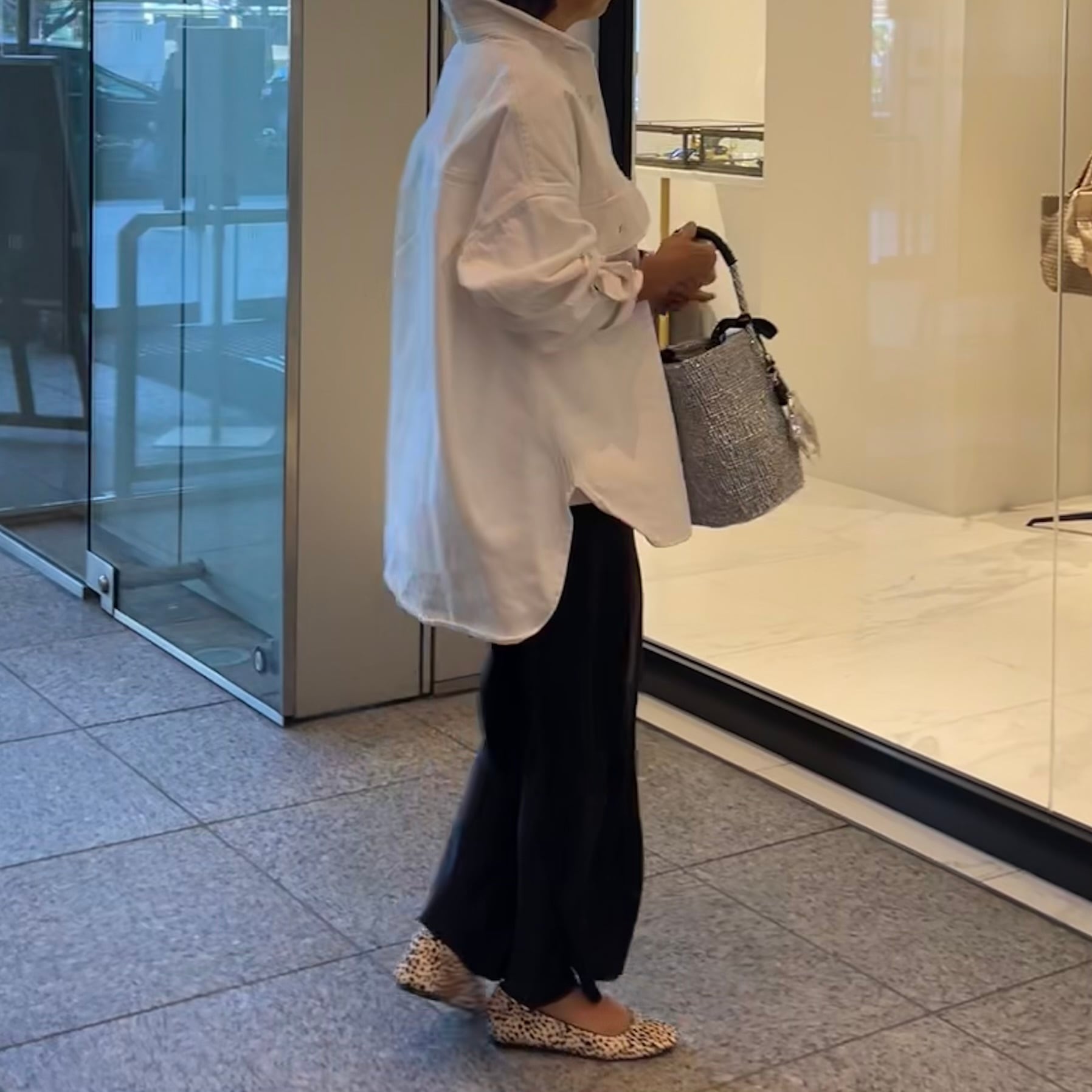 OVAL Kago-Bag / WIDE SIZE / スマイルチャーム＆巾着ポーチ付 | meong