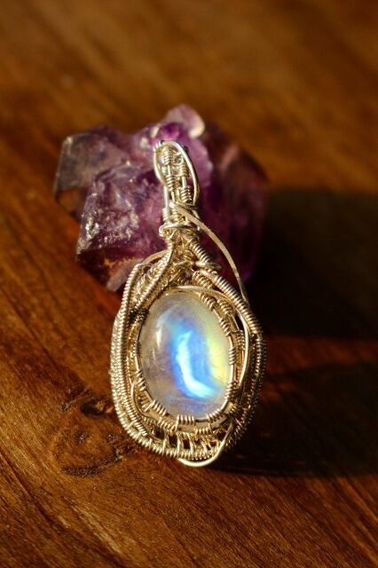 Rainbowmoonstone silver pendant