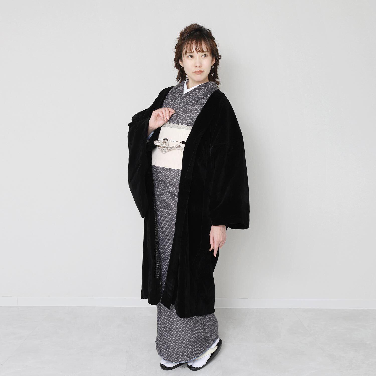 ベルベット長羽織 ミドル丈 / ロング丈 レディース 着物コート 黒 