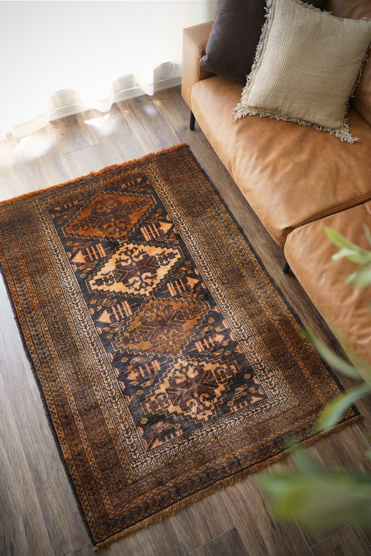 606】Vintage Afghan Baluch rug 1960's | ヴィンテージラグ専門店