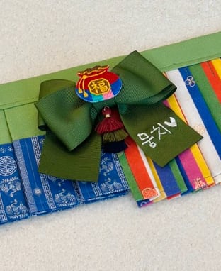 数量限定予約【MR.MOKA】Hanbok ribbon broach