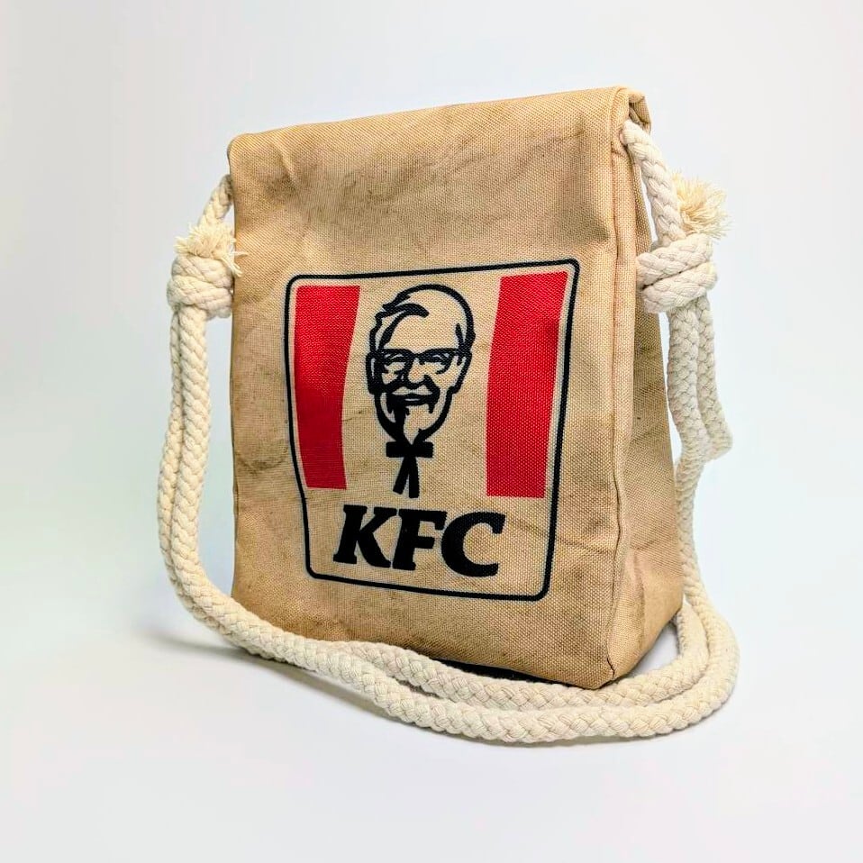 KFC ケンタッキー】ロープショルダーバッグ*紙袋風 / Food Bag KFC ケンタッキー】ロープショルダーバッグ*紙袋風 / Food Bag