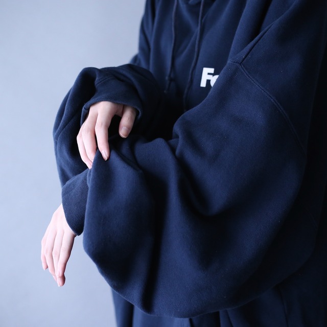 "FedEx" super over silhouette front and back printed sweat parka