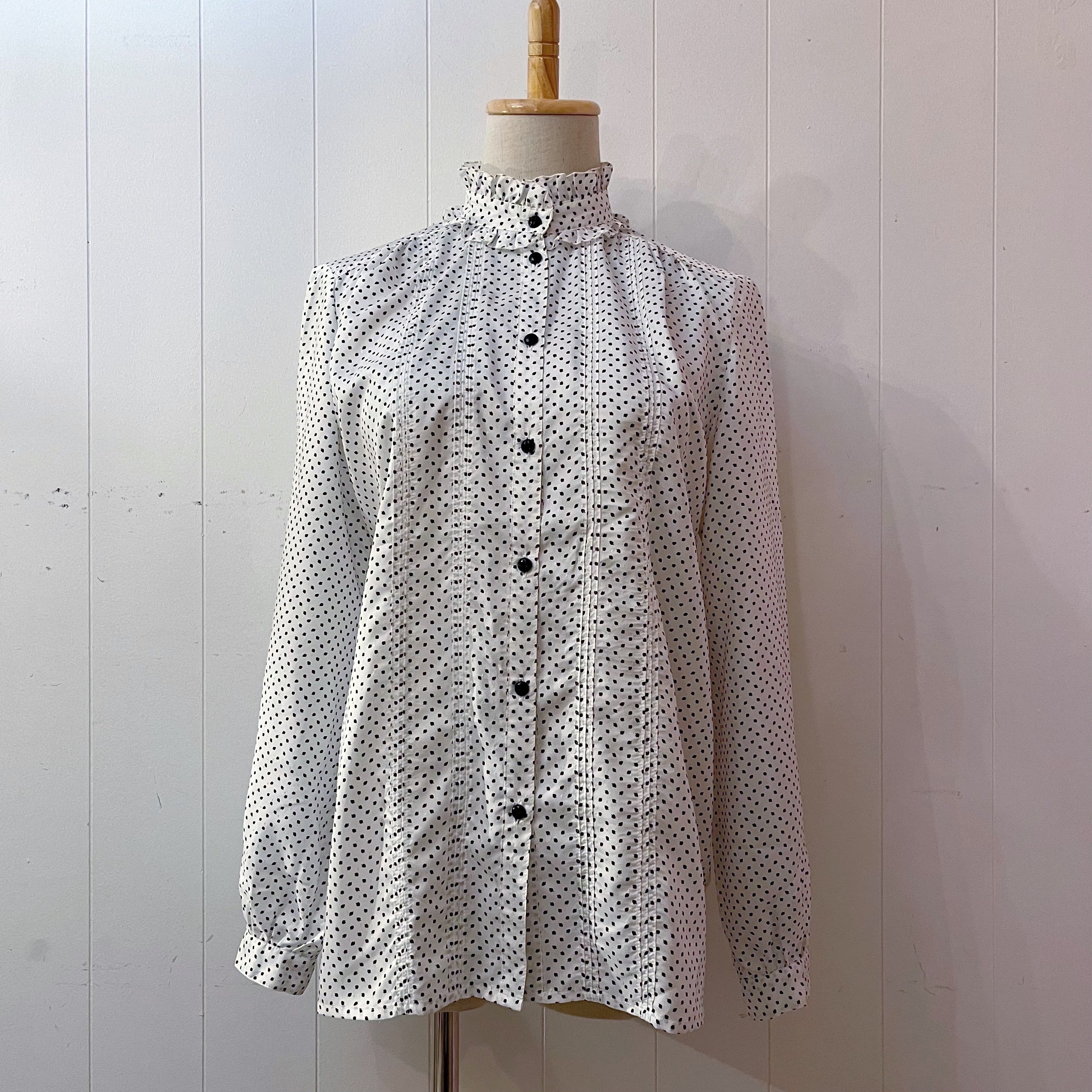 black dot stand collar blouse