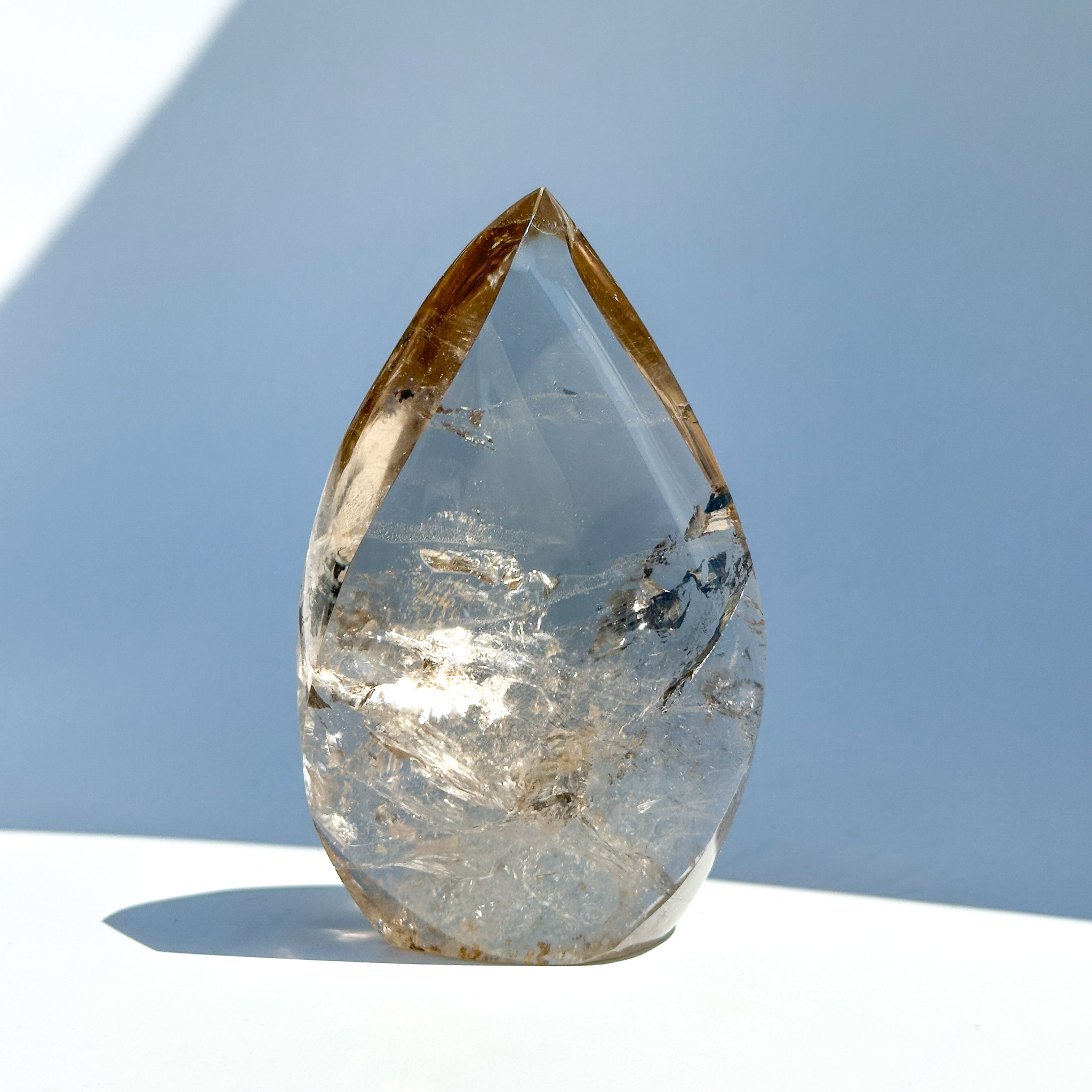 虹◎ミナスジェライス産スモーキークォーツ フレイム型 21◇Smoky Quartz ◇ 天然石・鉱物・パワーストーン・インテリア