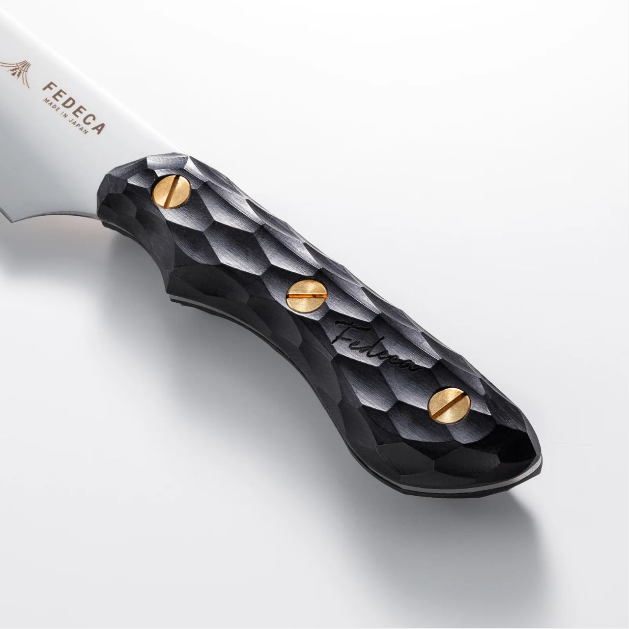 FEDECA フェデカ】三徳包丁 小 （ 名栗ブラック） | CARNOSA DOORS