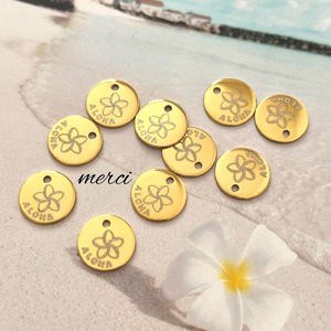 ステンレス製ミラーゴールドラウンドアロハプルメリアチャーム/ハワイアン/ALOHA