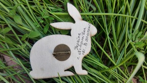 ウクライナ伝統絵画 ペトリキウカ塗り 木製ブローチ（ホメンコ作）