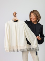 BEATRICE(サテン＆裾シアーブラウス）