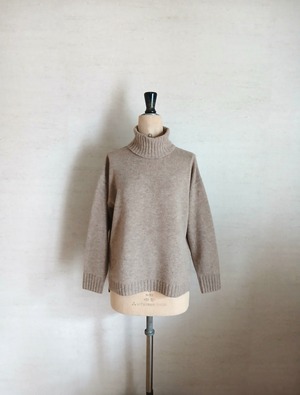 【Shiratakaknitichi】軽くてふんわり暖か♡ウール混タートルネックプルオーバー  モカブラウン