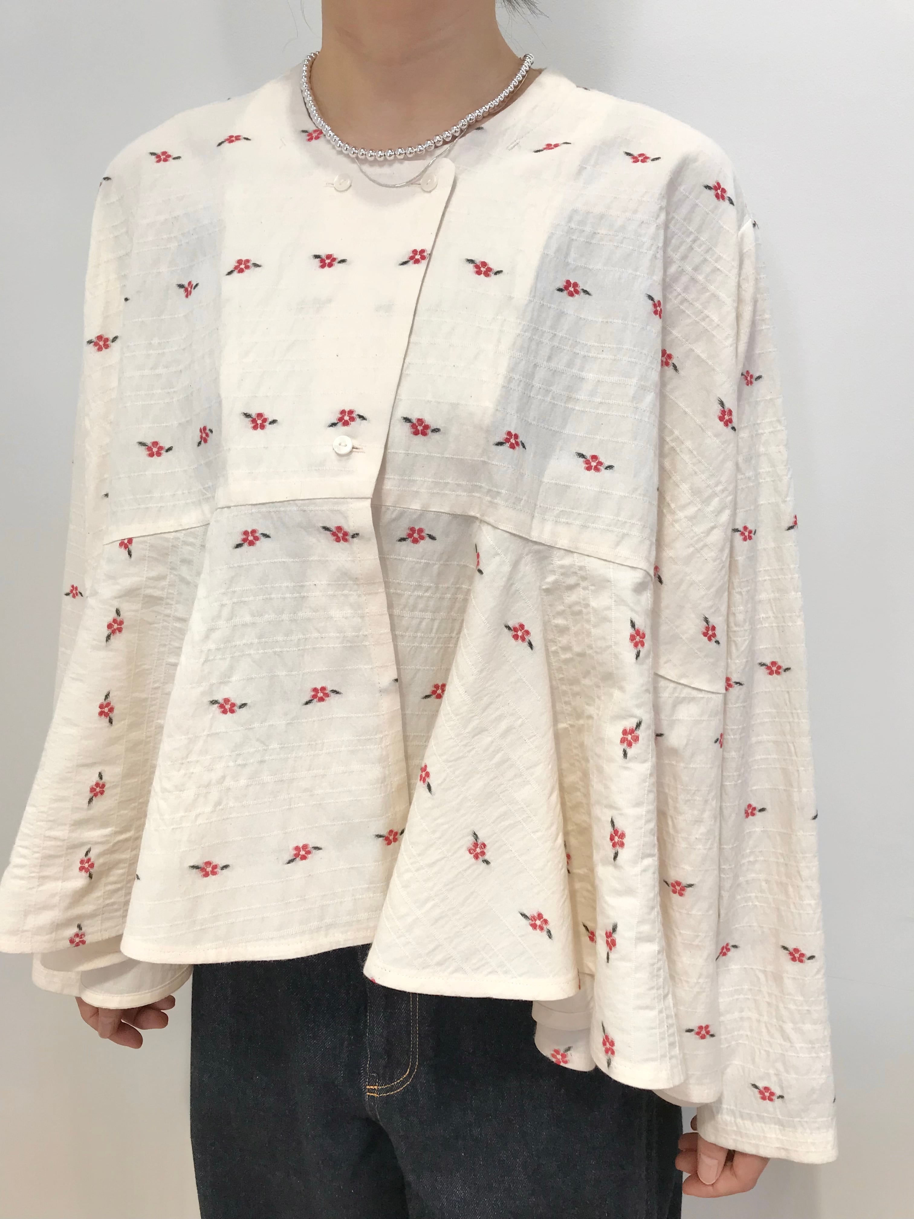 【HiROMITHiSTLE】小花ジャガードフレアブラウス