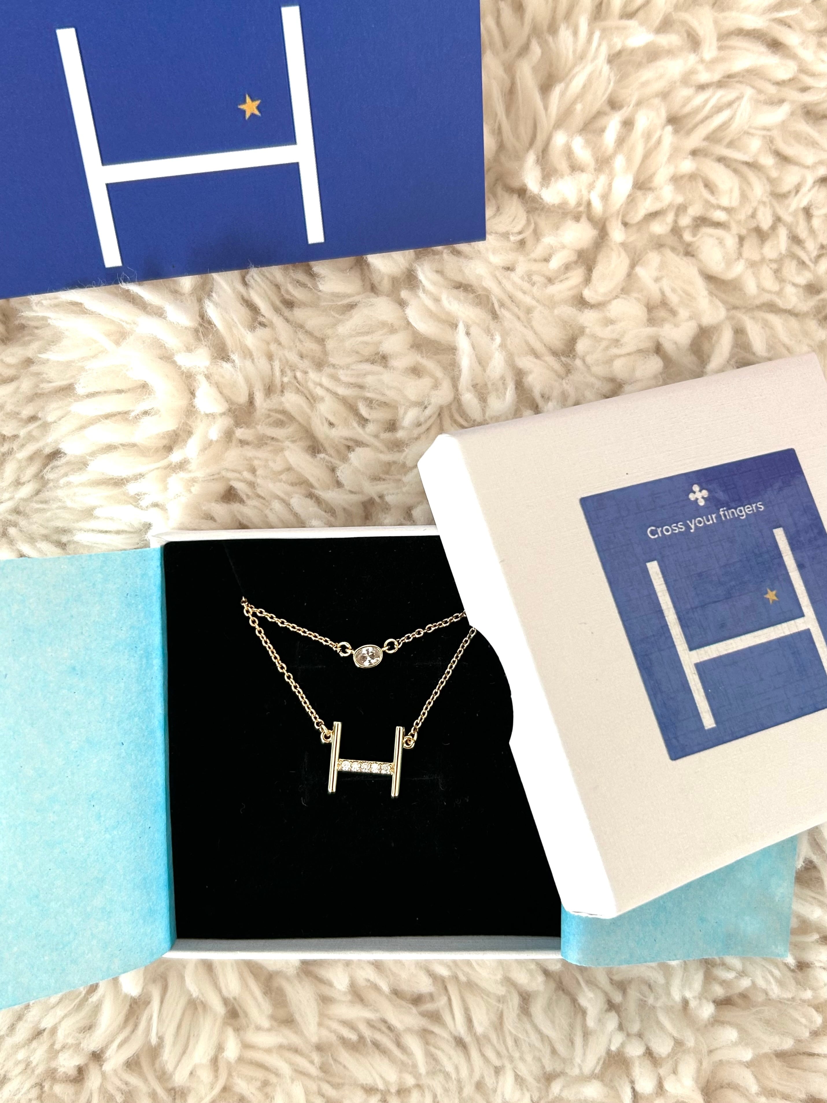 ラグビー アクセサリー＞ジルコニア Hチャームブレスレット | Cross