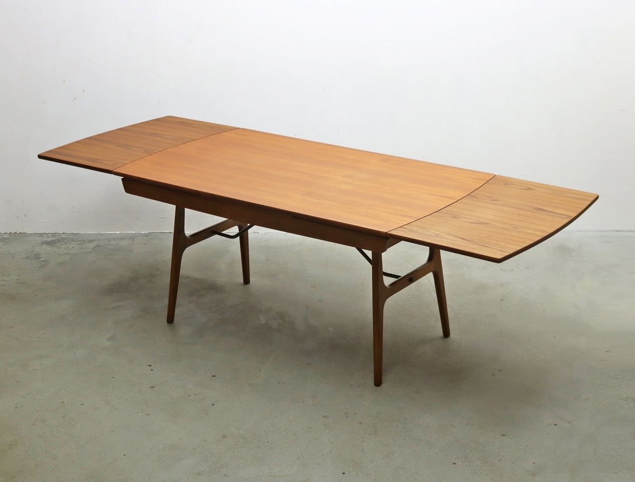 ヴィンテージ チーク材 エクステンション ダイニングテーブル 真鍮 伸長式 デンマーク イギリス PGT22146