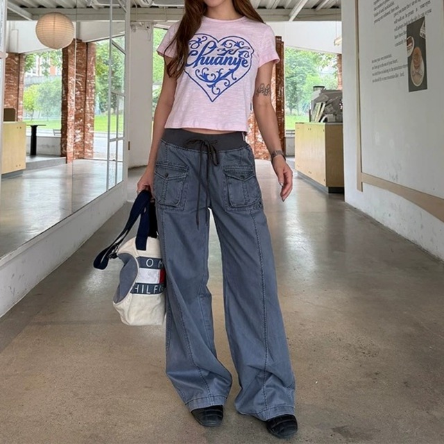 アラベスクハートグラフィッククロップドTシャツ 2col   R02449