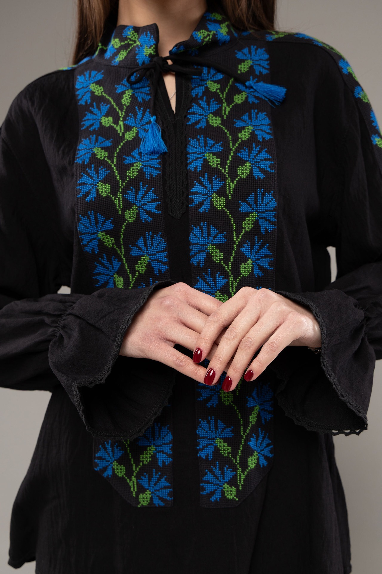 ウクライナ刺繍ヴィシヴァンカ　手刺繍　麻　レディース・フリーサイズ - 4