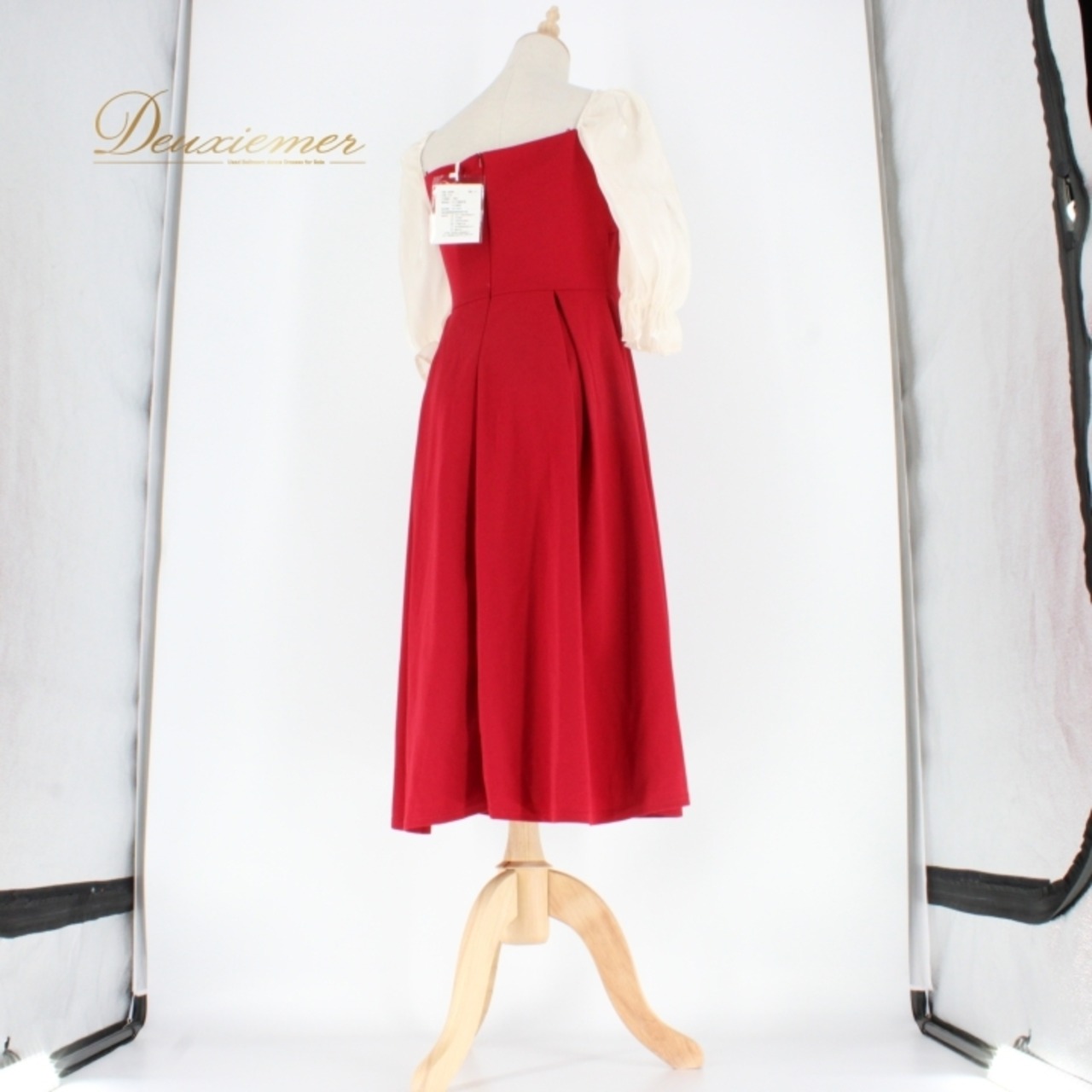 パーティドレス ワンピース HANGIAOSHI カラオケ フォーマル 演奏会 発表会 二次会 白 ホワイト系 レッド系 赤 謝恩会 ピアノ キャバドレス お呼ばれドレス 結婚式ドレス 大人可愛い ドレッシー シンプル デートコーデ きれいめ カジュアル エレガント 体型カバー レディースファッション モードスタイル ルームウェア 着回し 短丈 長丈 ふんわりシルエット ファッションアイテム ステージ衣装